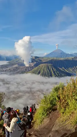 Majestic 💪 #bromo #bromomountain #indonesia 