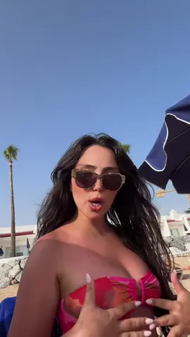 Burn it.☀️👙🍉⛱️🧴🕶️🌴 #fyp #beachvibes #tan #Summer #viralvideos #girls #pourtoi 
