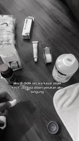 sebab tu bila ada orang tinggi suara ke atau nak naik tangan kat kita,mesti rasa nak nangis☹️💔