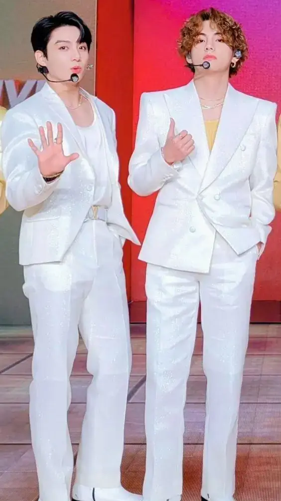#creatorsearchinsights #taekook_is_real #foruyou #fypシ #kimtaehyung #jeonjungkook #trending #cutetaekook🐯🐰 #kiminshu💜 #support_me 