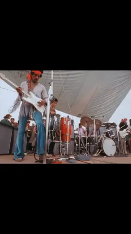 Voodoo Child (Slight Return) - The Jimi Hendrix Experience, Woodstock, 1969 #60s #jimihendrix #classicrock #guitar