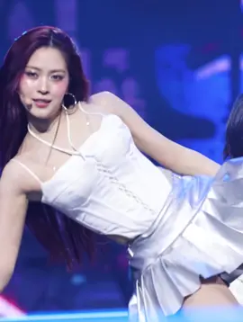 #ryujin #itzy #kpop @카리나 