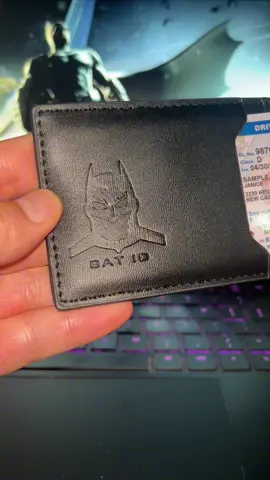 This Batman wallet is a perfect gift for dads husbands and sons 🦇🎁 
