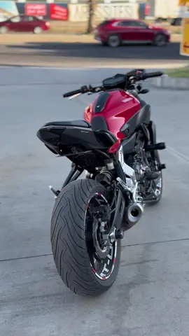 İcabınıda Veririz Farkınıda :)  #fypシ゚ #mt07 #yamaha #keşfet #keşfetteyizzz #mt09 #suikast #izmir #manisa #mt25 #fypage #foryou #honda #masteroftorque #master 
