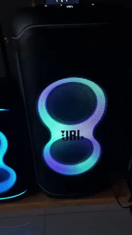 JBL PartyBox 520 vs JBL PartyBox Ultimate | sound test 🤩 #JBL #portablespeaker #bluethooth ##partybox #fypシ゚viral #fyp #trending #newyork #usa #foryoupage 