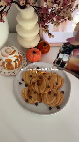 it’s july but my brain says it’s fall 🧸🌟🍂🎃🍁 #fall #fallaesthetic #fallvibes #cozy #autumnvibes #autumnaesthetic #autumn #cozyvibes #aesthetic #cozygirl #vanillagirl #pumpkin #pumpkinseason #preppyaesthetic  @Anthropologie @Urban Outfitters @Gisou @Phlur Fragrances 