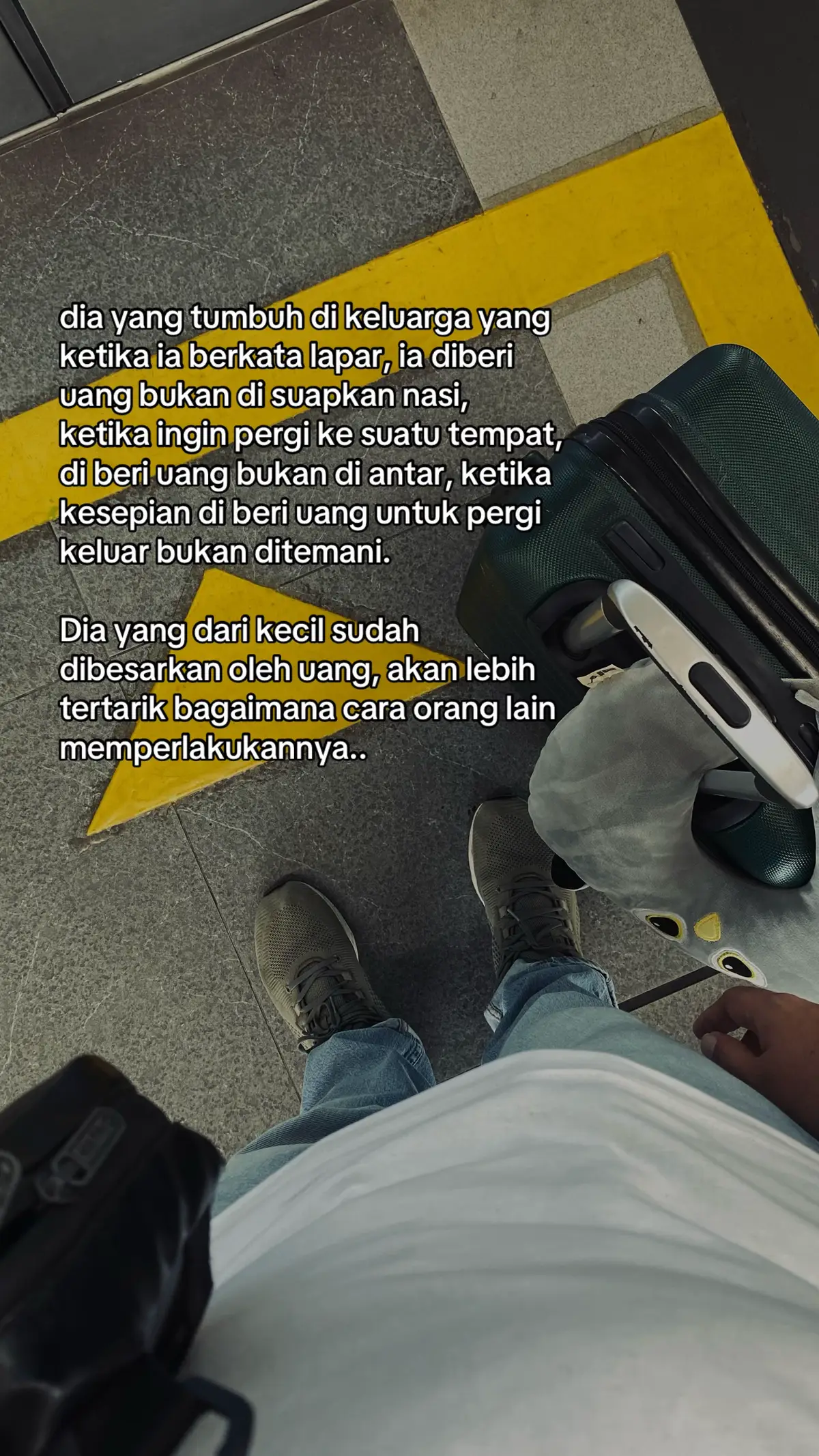 Bukan kaya, tapi apa-apa pasti uang..