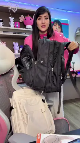 Mochila de viagem @ROMANTIC CROWN em duas cores diferentes. Mochila reforçada  #tiktokshop #liveshop #tiktokshopchegou #romanticcrown 