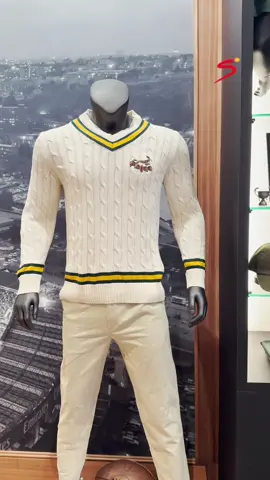 Inside the new Springbok store which opened in Sandton City this evening 🇿🇦🤩 #rugbytok #springboks #sarugby #sportontiktok #ssrugby #bokke #tiktoksa #tiktoksouthafrica #rugby #fashion 