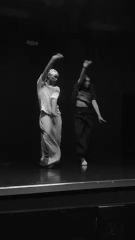 Amaarae new song S.M.O, (dc: me) with @Clara Kim 