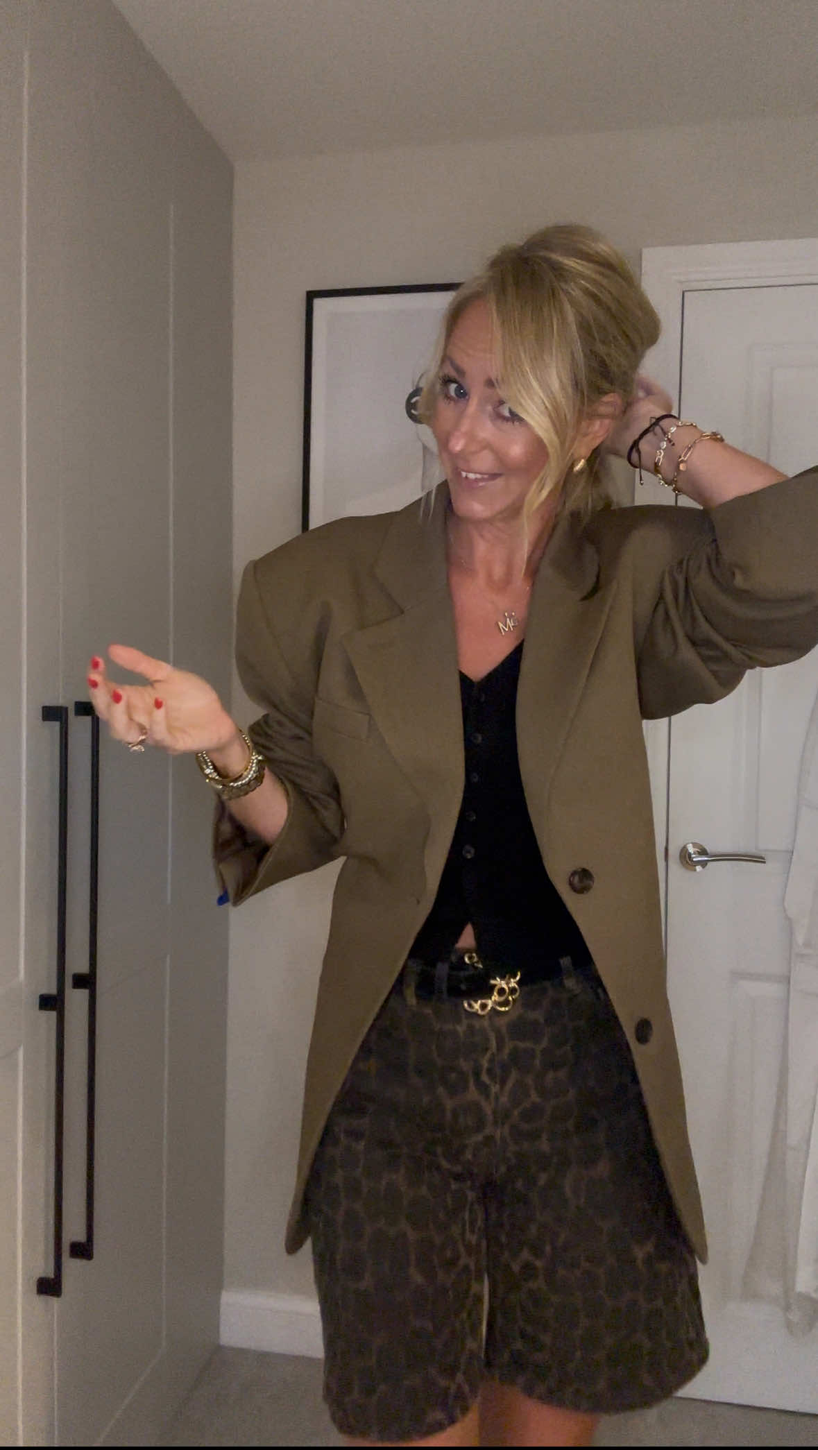GRWM for a day at the office #easyoutfits #easyoutfitideas #officeoutfit #summerofficeoutfits #fashiontiktok #fashionover40 