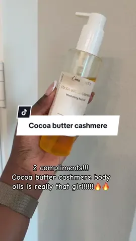 Cocoa butter cashmere is one of our best selling body oils and for a very good reason!! It smells sooooo good, pick up a sample and try it out for yourself 🙌🏾💃🏾💕 . . #tiktoksummersale #tiktoksummerdeals #BodyOilGoals #smelllikeavanillacupcake #omascosmeticsbodyoils 