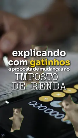 🐱💸 Um gatinho, um salário apertado e um imposto que morde mais do que deve. Mas e se a gente te contasse que isso pode mudar? Com a nova proposta do Governo Federal, quem ganha até R$ 5 mil por mês pode ficar isento do Imposto de Renda. É menos desconto no contracheque e mais chance de viver com dignidade. Isso significa… comidinha garantida, contas em dia, respiro no fim do mês. Bommm demais, né? ❤️ 📲 Digital/PR