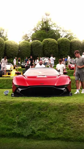 British spaceship #astonmartin #vulcan #astonmartinvulcan #heveninghamconcours #theocarz #fyp