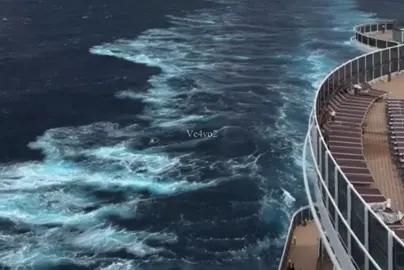لكَ الساعة التي انتَ فيها 🤎. #fypシ #viral #ve8o4 #مالي_خلق_احط_هاشتاقات #اقتباسات 