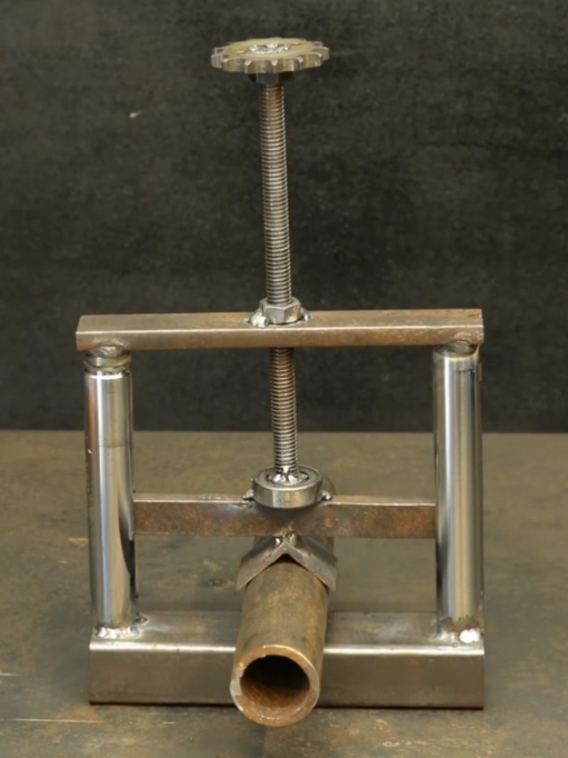 DIY Creative Tool For Beginners🗜️🧑🏻‍🏭 #weldingcreativetools #amazing #DIY #tool #idea #welding #welder #metalwork #fabrication #tipsandtricks #technique 