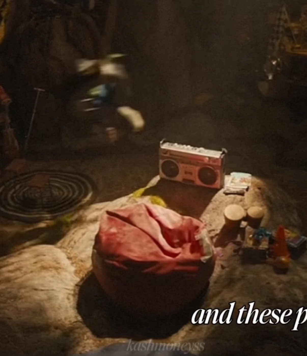 shoutout to the mutual who told me this part of this song from “the hunchback of notre dame” was literally sonic in the first movie, now here’s an edit to it!!! - a very simple edit, not my proudest work but i still like it and i hope you do too :)) #sonicthehedgehog #sonicmovie #tomwachowski #maddiewachowski #edit #fypp #foryoupage #fypシ゚ 