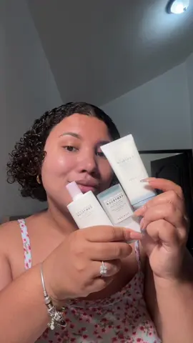 Trying those three protectors of @SKIN1004 US I could not choose one of the three as my favorite, since each one fulfills different functions example the first one is for those days that I only want to do Skincare and not use makeup. The second is for my beach and pool days, and the third would help me for those days when I want to look perfect with makeup, very beautiful.  #skin1004 #skin1004sunscreen #sunserum#skinprep #makeuptips #koreanskincare #makeupprep #glowyskin #centella #hyalucica #sunstick #sunscreen #kbeauty #skincareroutine #skincaremusthaves