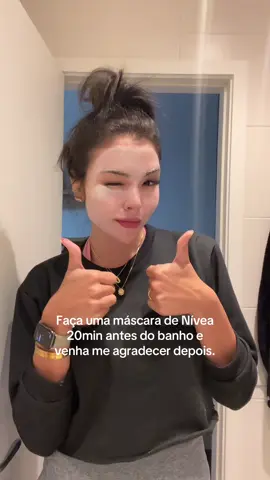 Vai se hidratar que tá frio mulher 