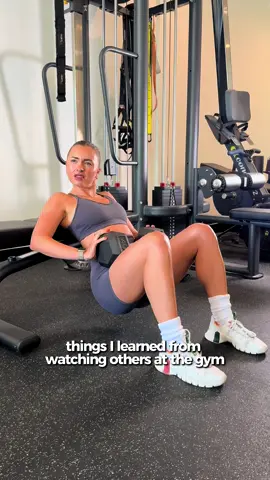 Tag the girlies who still place the dumbbells on their hip bones #hipthrustbelt #GymTok #gluteworkout #FitTok #fyp #athomeworkout 