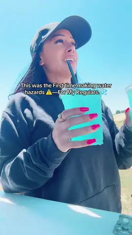 I was also training the new girl this day. She was talking and laughing in the background. #fy #golfcourse #bevcart #cartgirl #golf #golftiktok #workwithme #golfers #pouritup #drinks #asmr 