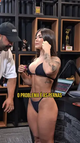A diferença de mulheres naturais e hormonizadas. @Karina Nanny  Vídeo completo no canal 🎥💥 #treino #musculação #hipertrofia #