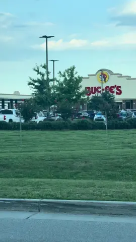 We Finna Go to Buc-ee’s!!! #fyp #trending #foryou #southcarolina #bucees #buc-ee’s