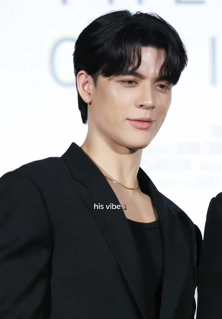 prince vibes ah😮‍💨 #josswayarsangngern #josswayaredit #josswayar #jossgawin @Joss Way-Ar 