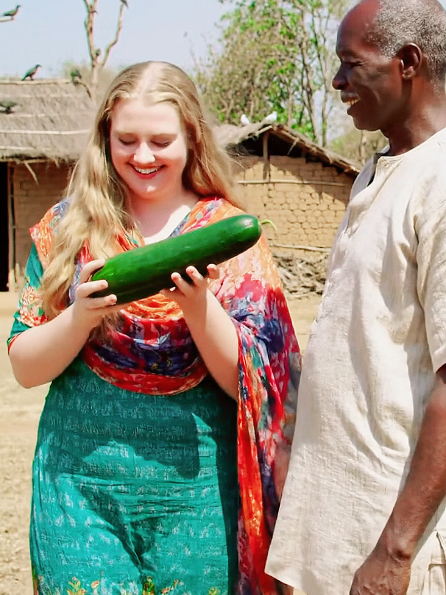 She left America… to marry a jungle chief in Africa — all for love ❤️🌍 #junglelove #usagirl #africanking #viralstory 