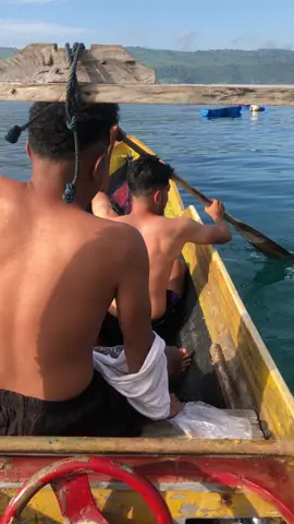 Ikuti keseruan kami terus🚣‍♀️. Part 1 #alorsetar #nttpride🏝🔥 #anaktimur #tiktokviral #kupang #video #fypage #indonesianidol #hiling #videolucungakak 