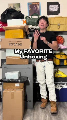 these unboxing just keep getting crazier🤣👀 #grwm #mraar0n 