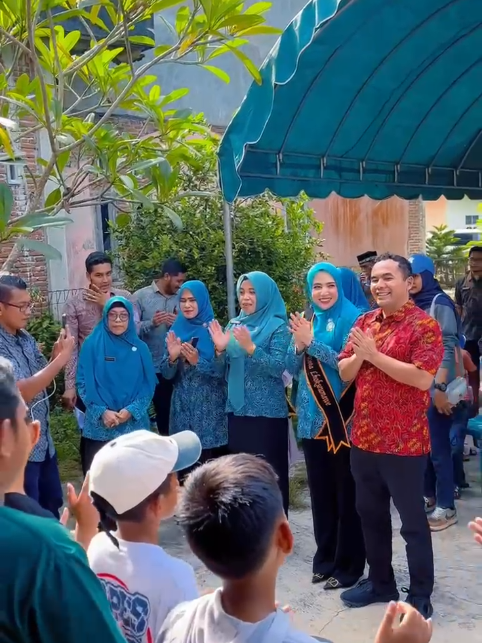 #dinasperpustakaandankearsipan #bidangperpustakaan #kotalhokseumawe #literasi #ayobaca #fyp #perpustakaankeliling  @rumoh.baca.hasans  @Hana Light  @ridha_8881  @ekasaputri812 