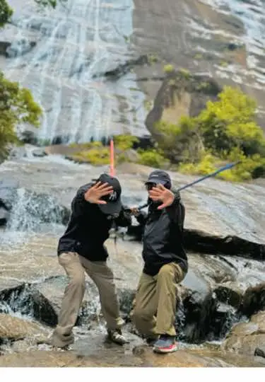 Ubat sakit hati yg sihat.. rupanya hiking bersama load 70L lagi sakit hati🤣#gunungstong#kelantan #fypage #fyppppppppppppppppppppppp 