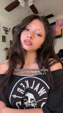Gotta stare at the masterpiece #prettygirls #conceited #makeuptok #makeuplooks #fypviraltiktok🖤シ゚☆♡ #loveit 