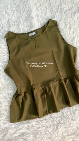 Ruffled top very cutesy and pretty✨#ruffledtop#linentop#tops#topsforwomen