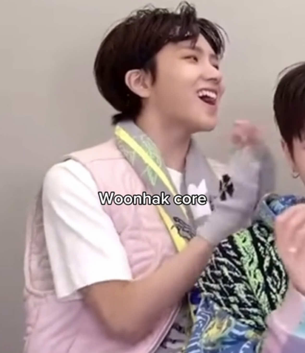 He’s so silly I love him #woonhak #fyp #viral #onedoor #boynextdoor 