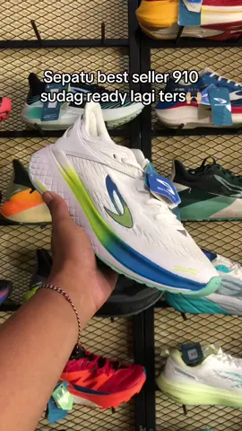 Kanzaki 1.0 udah ready yang warna best sellernya ters.bisa di gercepin di live kita ya ters😜 #fyp #sheltershoes #readystock #runninggear #daily #sepatu #runningman #sepaturunning #910shoes #910 
