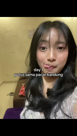 kapan ya balikannya☹️  #putus #pacarkandung #hm #4upage 