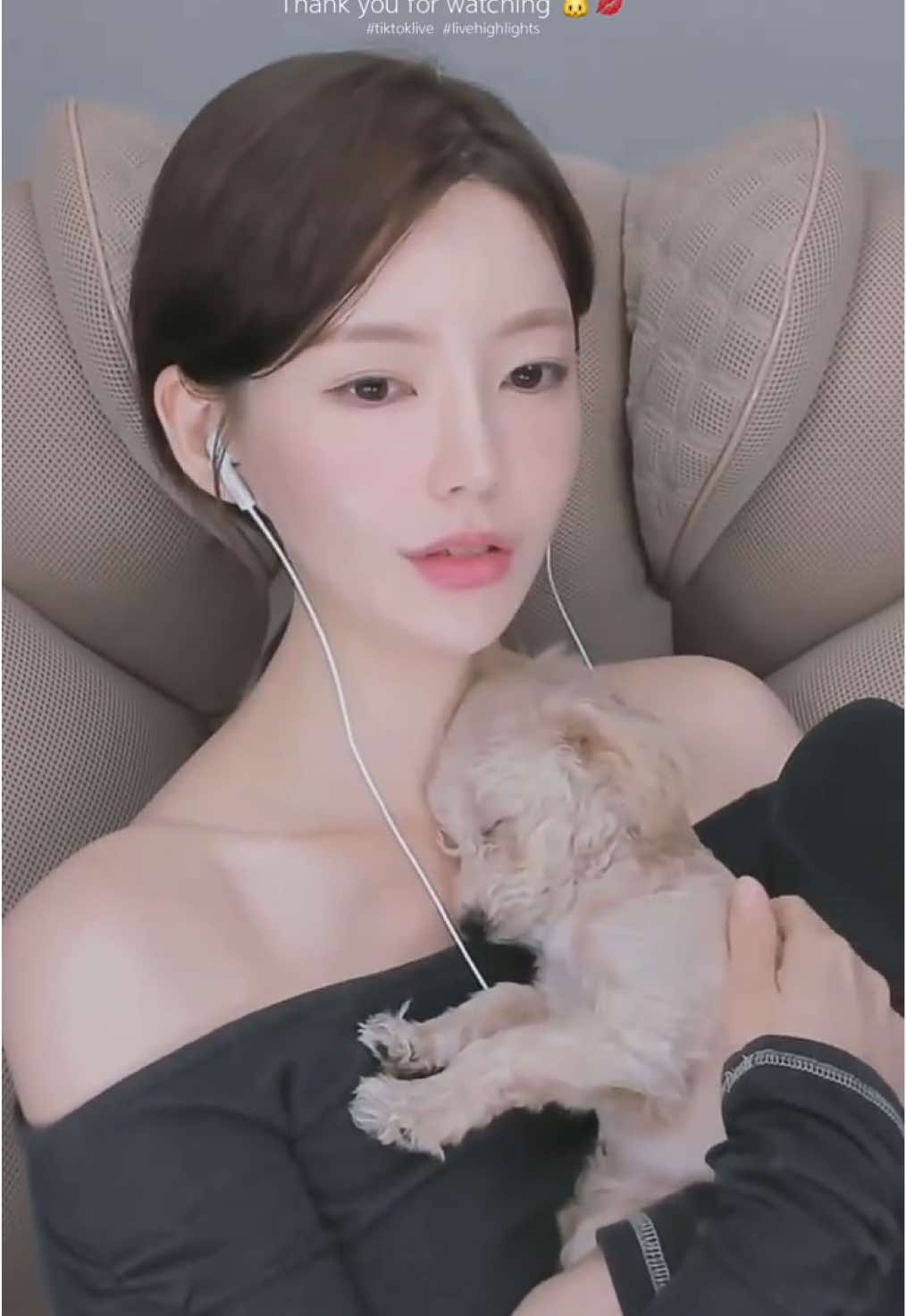 🌼오늘 오후 9시 !🐱 라이브에서 봐요💛🫡(출첵)#비니라이브 #출첵 #thankyou #tiktoklive #livehighlights #mylove 