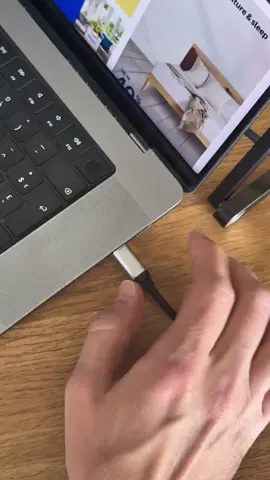 the productivity hack you’ve been looking for 💡 #tech #techgadgets #newtech #monitor #wfh #coolfinds #productivityboost #coolgadgets #tech #amazonfinds