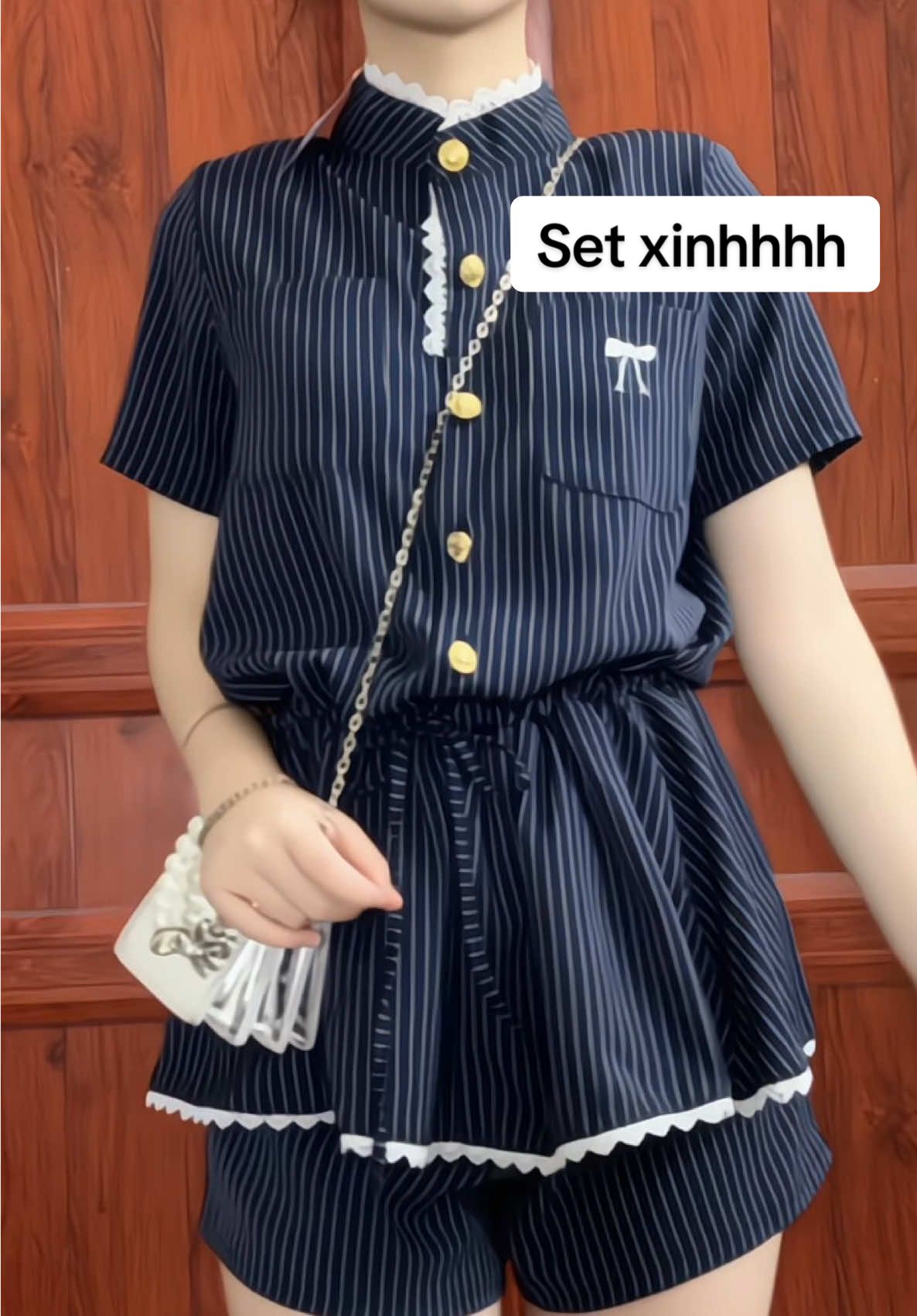 Ẻm quá đẹp đi#outfit #xuhuong 