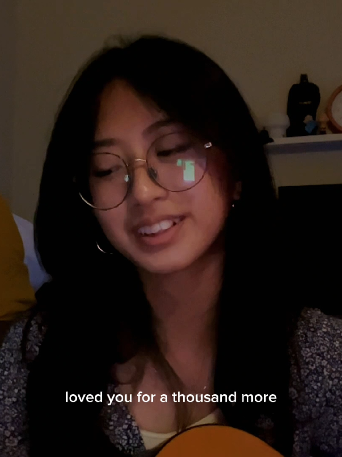 I swear I wasn't this pitchy before motornya lewat 🥀🥀  #fyp #cover #bloopers #chirstinaperri #thousandyears #singing 