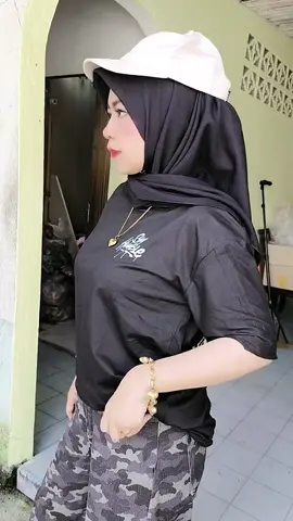 kemeja-T smart casual yang buat lelaki nampak segak 🔥 Design bergaya, potongan kemas & kain selesa – sesuai untuk apa jua gaya! #kemejatinggi #kemejalelaki #kemejastylo #tiktokshopmalaysia #ootdlelaki #bajulelaki #gayahandsome #fesyen2025 #barangviral
