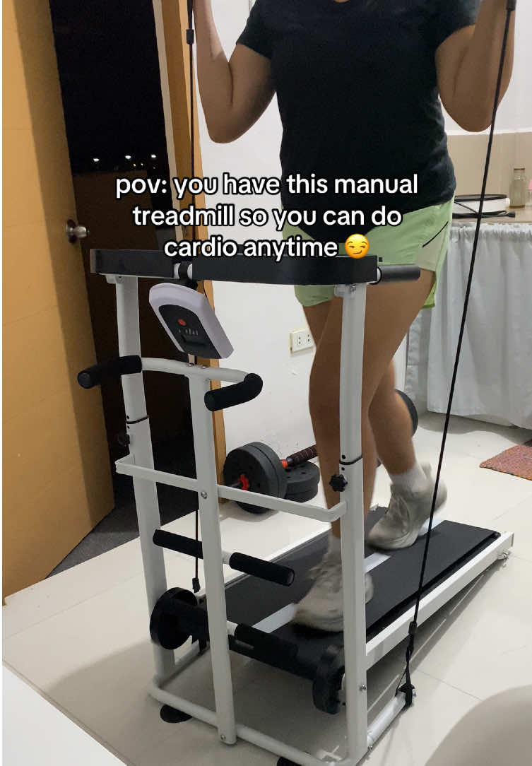 Wanna do quick cardio at night? 😏 Get this manual treadmill, wala pang gastos sa kuryente 🤭 #manualtreadmill #treadmill #mechanicaltreadmill #walkpad #Running #walking #homeworkout #workoutequipment 