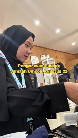 Bismillahirrahmanirrahim…🩵 Pengurusan paspor calon jamaah umroh agustus 2025☺️ insya Allah nanti ibu dan bapak yg putri temani urus paspor di Imigrasi✨ Yg sudah ada paspornya ayo kuatkan lagi niatnya buat ke Baitullah. Baitullah tidak akan mendekat jika kita tidak mulai melangkah😇 Mulai langkahnya bisa dari: Akad / Nabung / Daftar Umroh / buat Paspor dulu😆💞 Bismillahi Allahuakbar — Sampai jumpa di Baitullah🕋✨ Info umroh dan haji: ☎️ 0811 2220 3680 — Putri Saras #umroh2024 #umroh2025 #umrohnyaman #samiratravel #umrohsamiratravel 