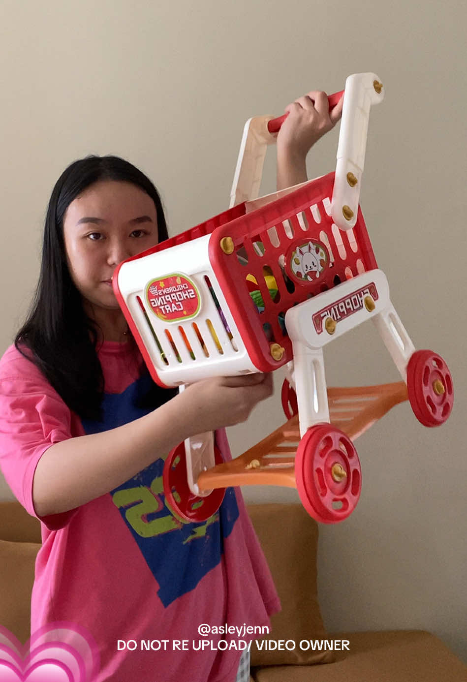 ang cute hahahaha enjoy talaga si toddler dito 🤍  #childrenshoppingcart #shoppingchart #toddlershoppingcart #pretendplayshopping #toysforkids 