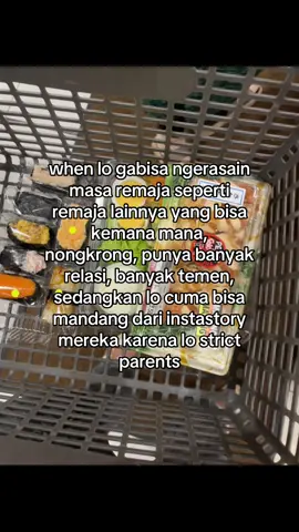 gua cape banget jadi anak yang di kekang, mereka terlalu berlebihan, kapan gua bisa nikmatin masa remaja gua? masa remaja tuh cuman sekali seumur hidup #foryou #fyppppppppppppppppppppppp #strctparents #fypage #qoutes #orangtua #berlebihan #strictparents 
