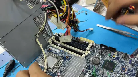 #hp#z400  #pcfix #pc #nopower #كمبيوتر #شاشة_سوداء🖤 #بروسيسور #تجميعه_pc #pcgaming #شاشه ##hd #repair 