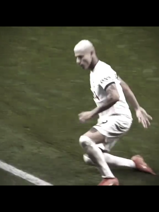 Bırakın gs ye gidiyim demiş#galatasaray #keşfetteyizzz #fyp #turkey #creatorsearchinsights #tottenham #happy #Love #Summer #futbol #footballedit #edit @Galatasaray 