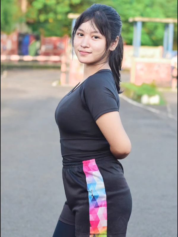 adek ini ramah saat di ajak foto pas joging di waterpark banjar patroman . . . . . #vlogphotography #photoshoot #photography #motretsuka 